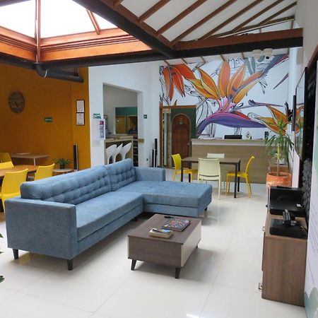 Albore Hostal Pereira Exterior photo